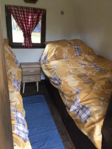 Charming 2-Bed Cabin In Domfront-En-Poiraie Perrou Εξωτερικό φωτογραφία